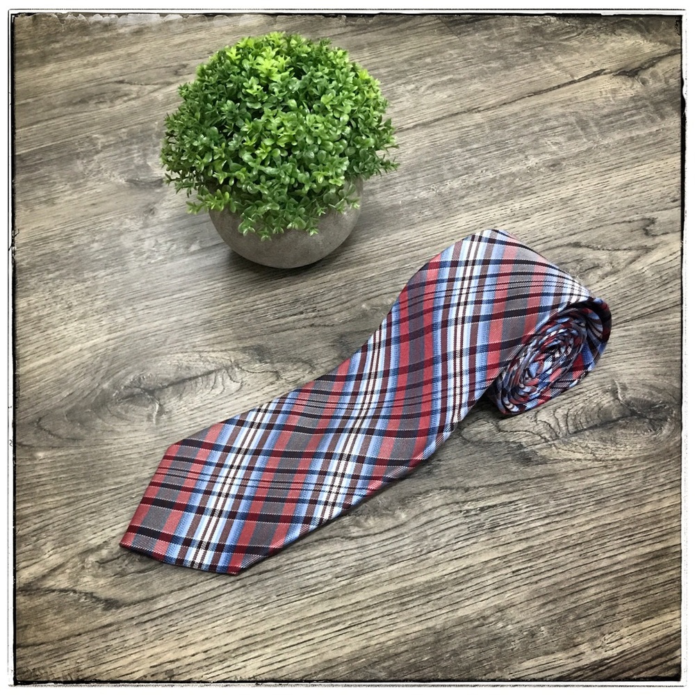 Burma Bibas 100% Silk Tie